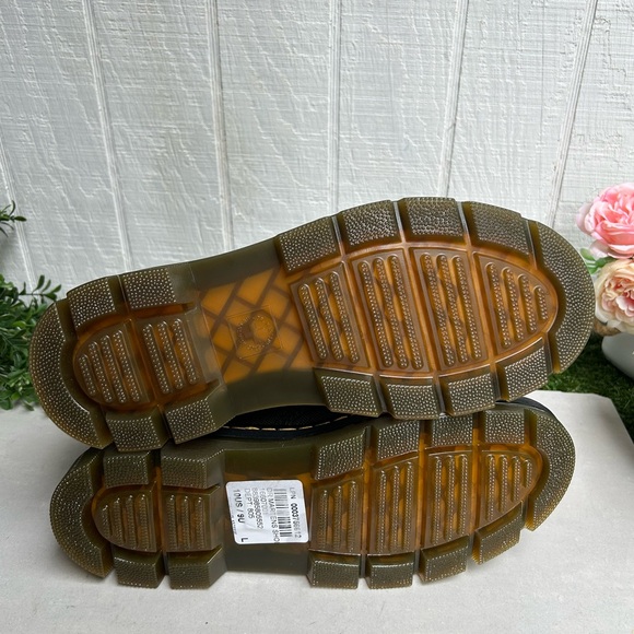 DR.MARTENS COMBS POLY
CASUAL BOOTS Black Extra Tough Poly+Rubbery men 10 unisex - Picture 17 of 17